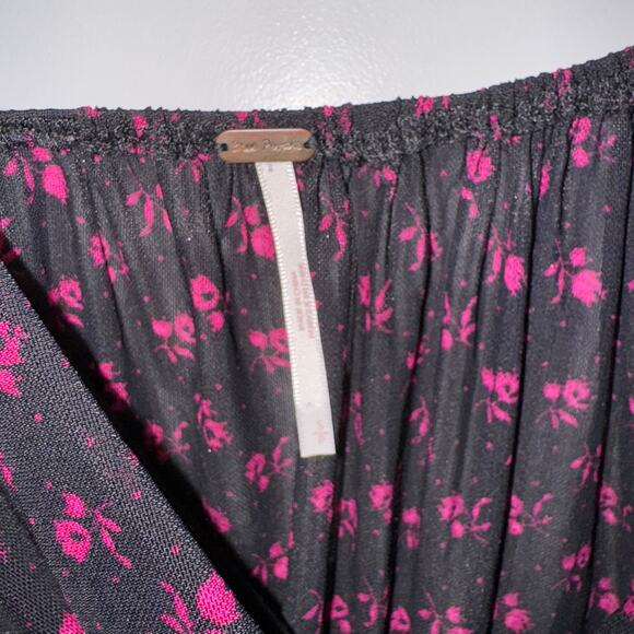 Free People Fixed Wrap Floral Cropped Top Black Mesh Ruched Long Sleeve Sz S - Picture 5 of 7